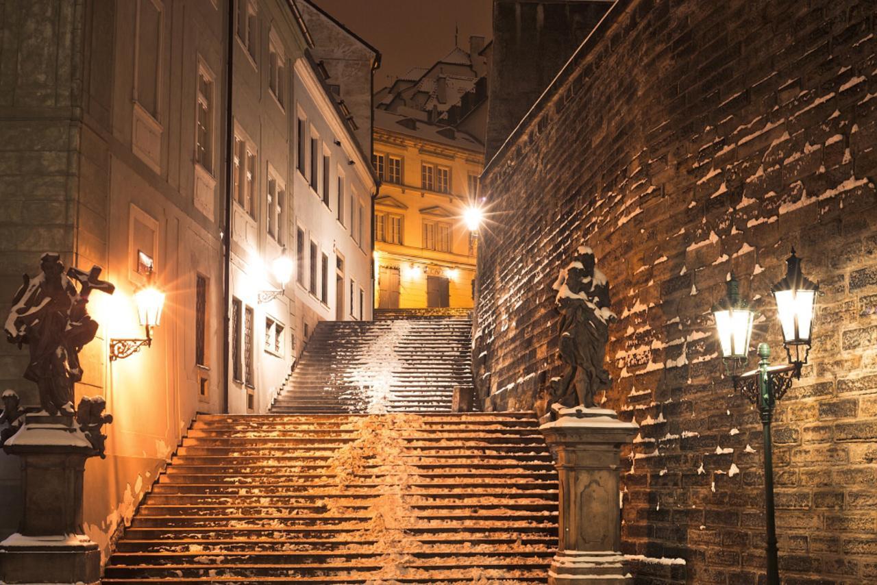 U Zlate Podkovy - At The Golden Horseshoe Prague Ngoại thất bức ảnh